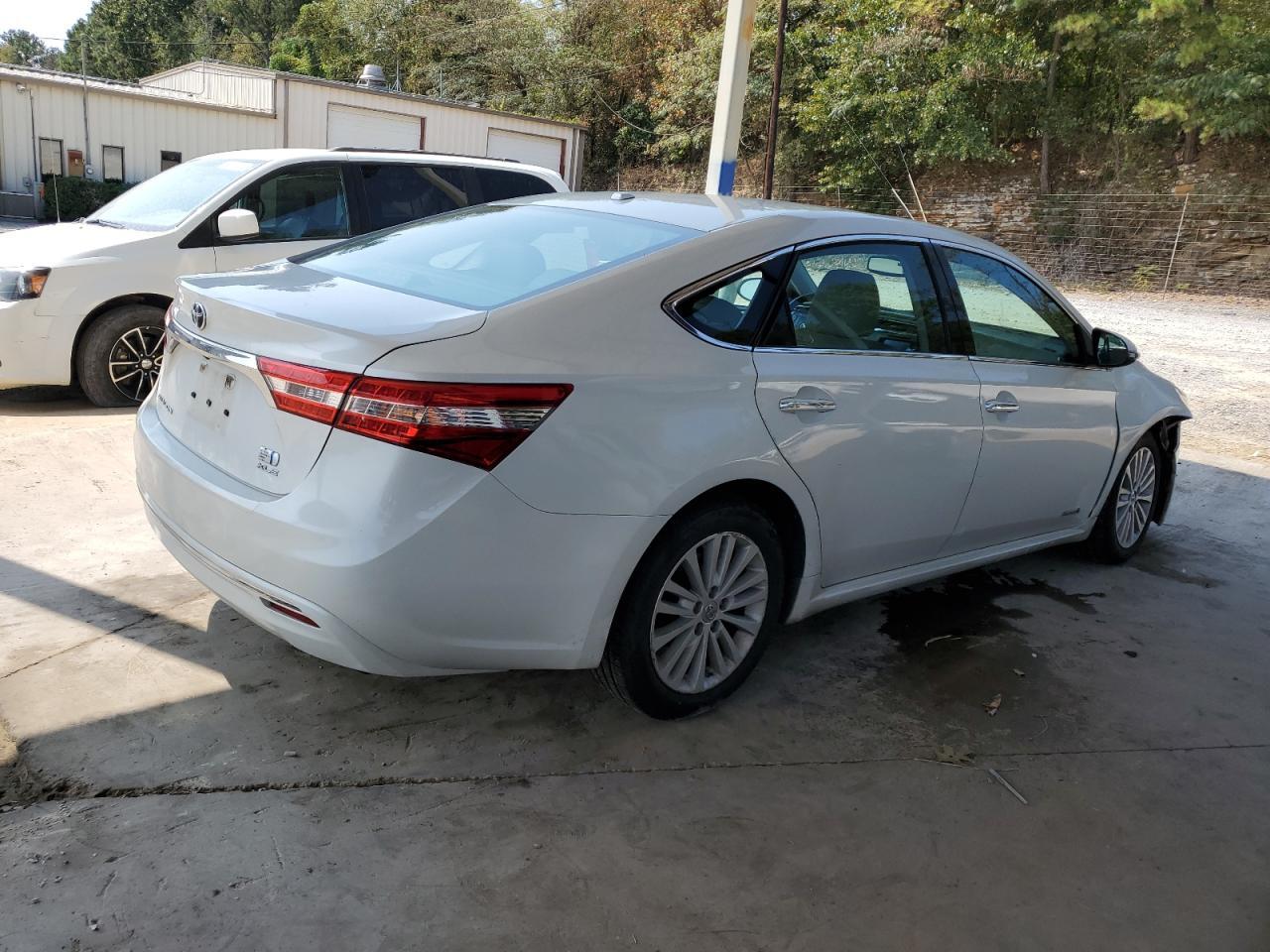 2014 Toyota Avalon Hybrid - Фото 3