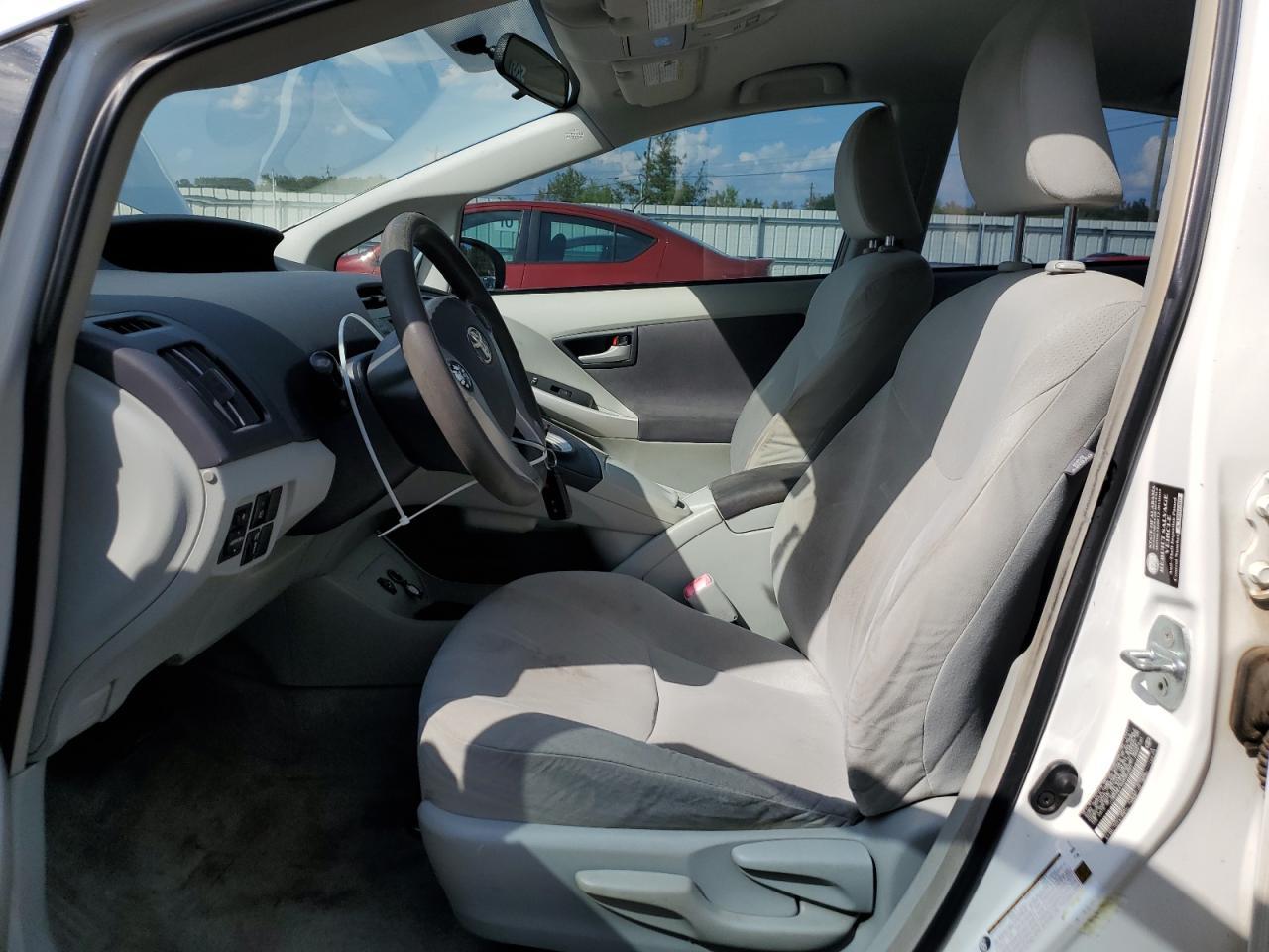 2011 Toyota Prius - Image 7