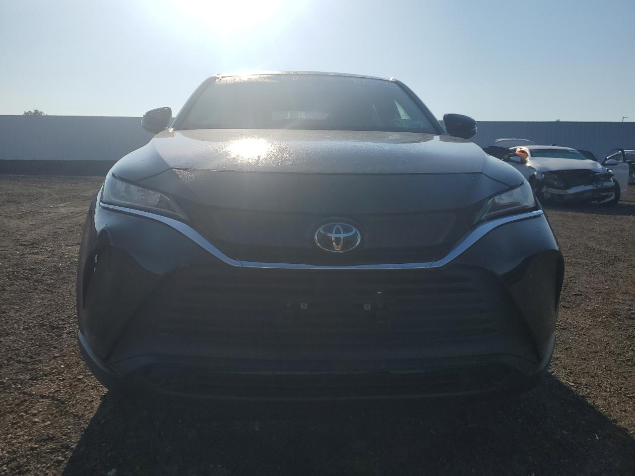 2021 Toyota Venza Le - Фото 5