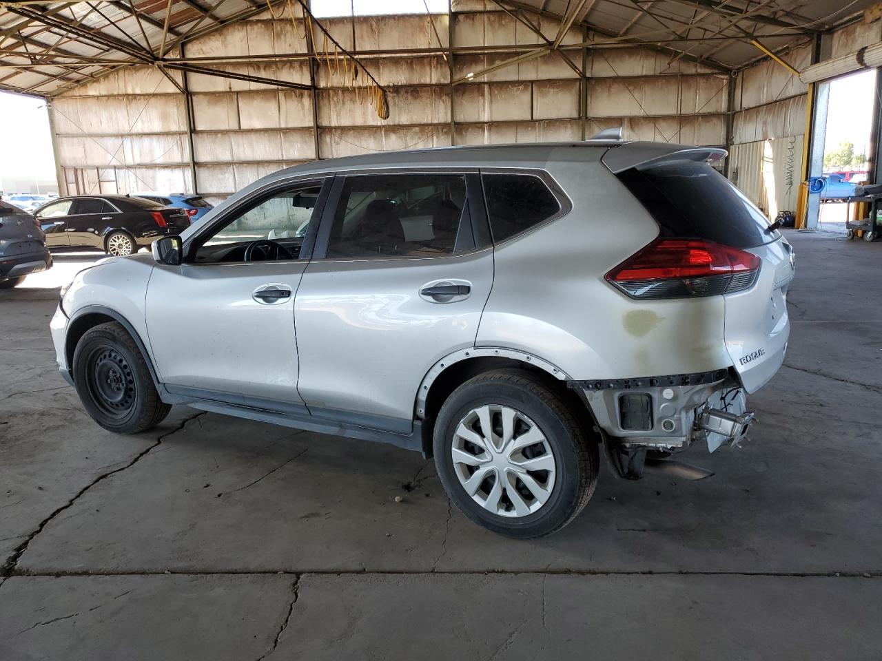 2017 Nissan Rogue S - Фото 2