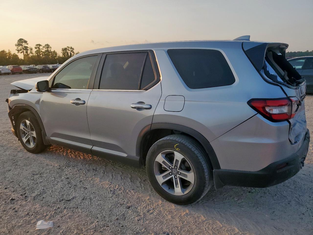 2024 Honda Pilot Exl - Image 2