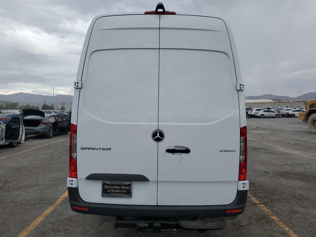 2024 Mercedes-Benz Sprinter 2500 - Фото 6