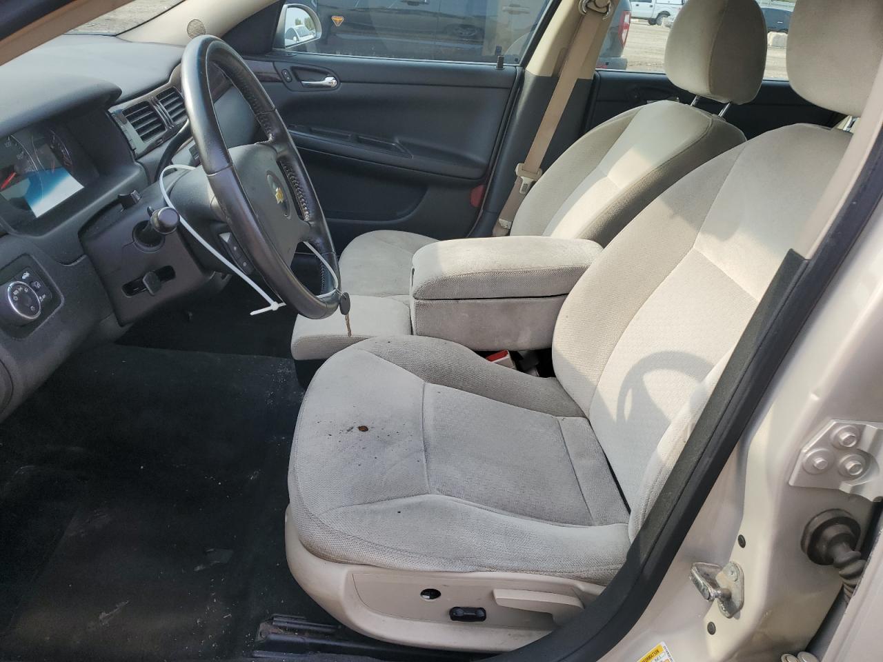 2012 Chevrolet Impala Lt - Image 7