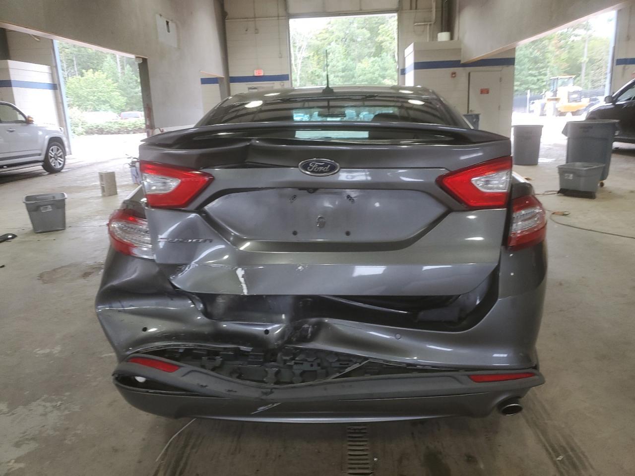 2013 Ford Fusion Se - Фото 6