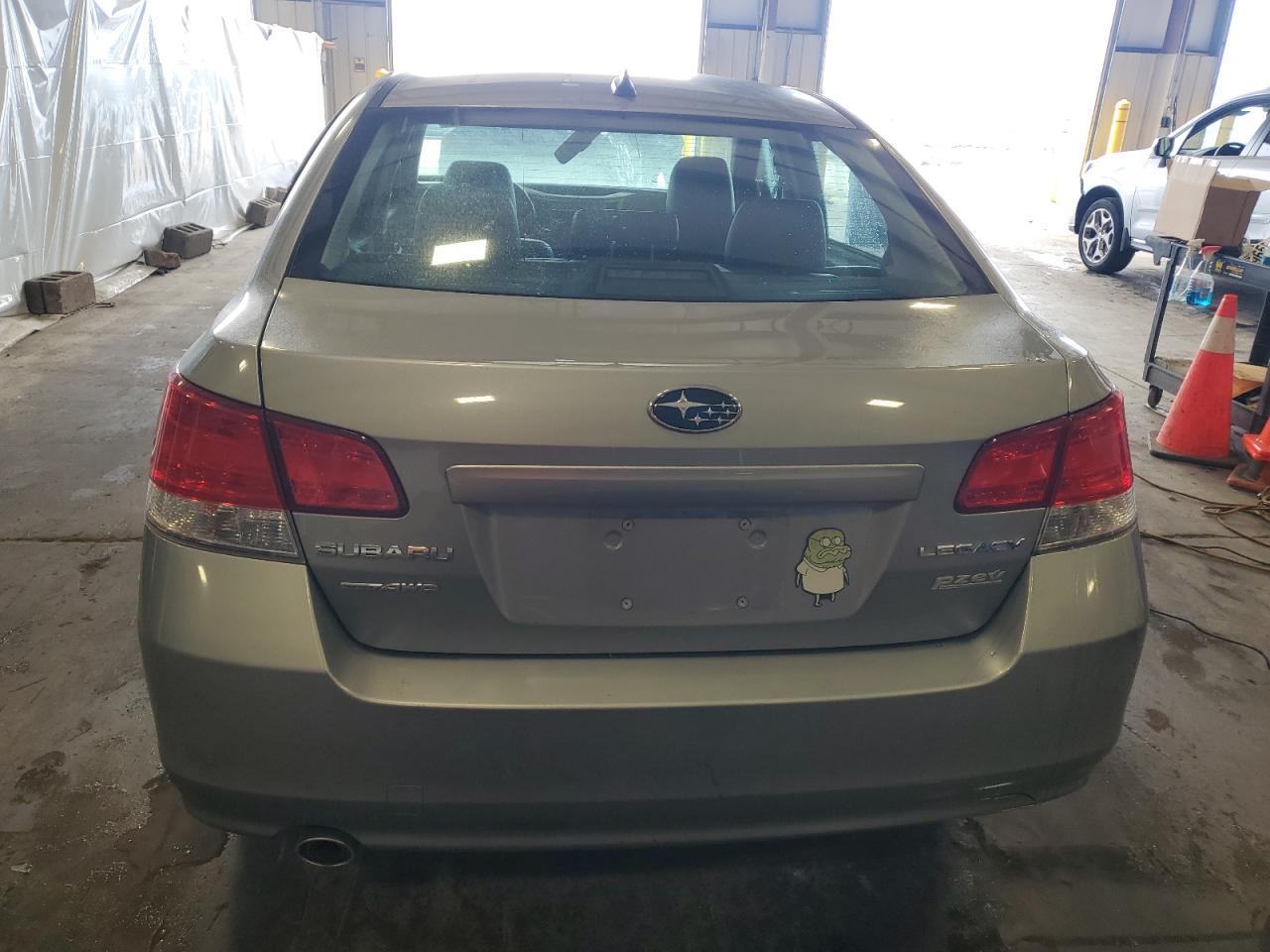 2011 Subaru Legacy 2.5I Limited - Image 6