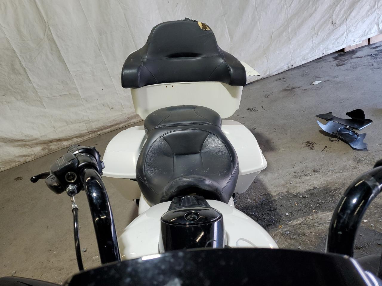 2018 Harley-Davidson Fltrxs Road Glide Special - Фото 5