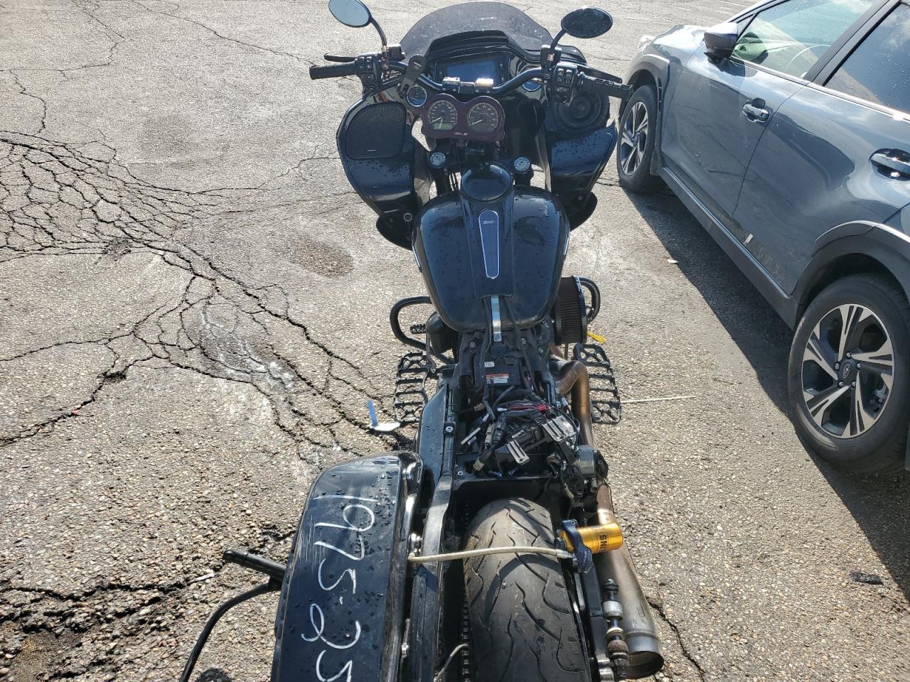 2018 Harley-Davidson Fltrxs Road Glide Special - Фото 6