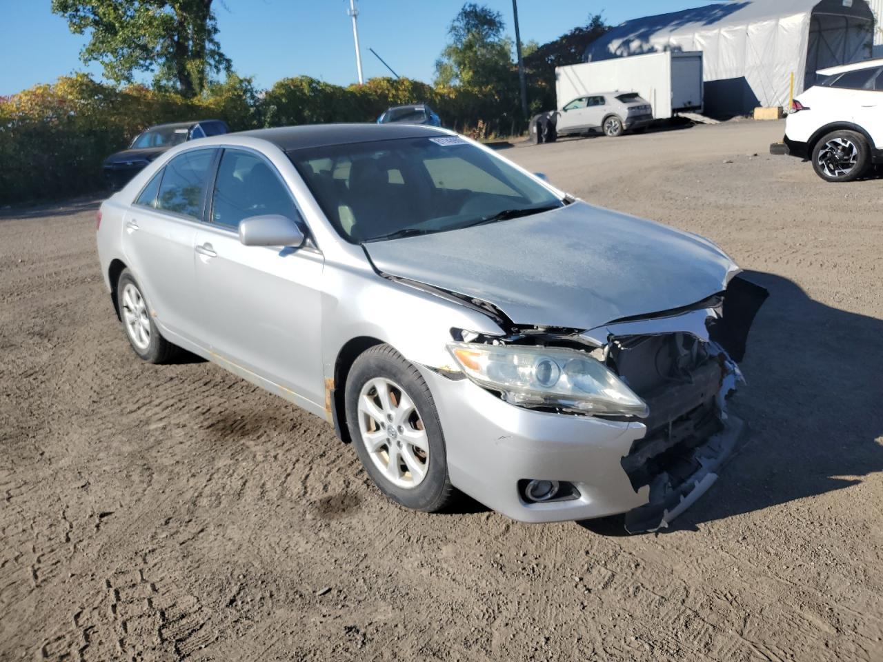2010 Toyota Camry Se - Фото 4