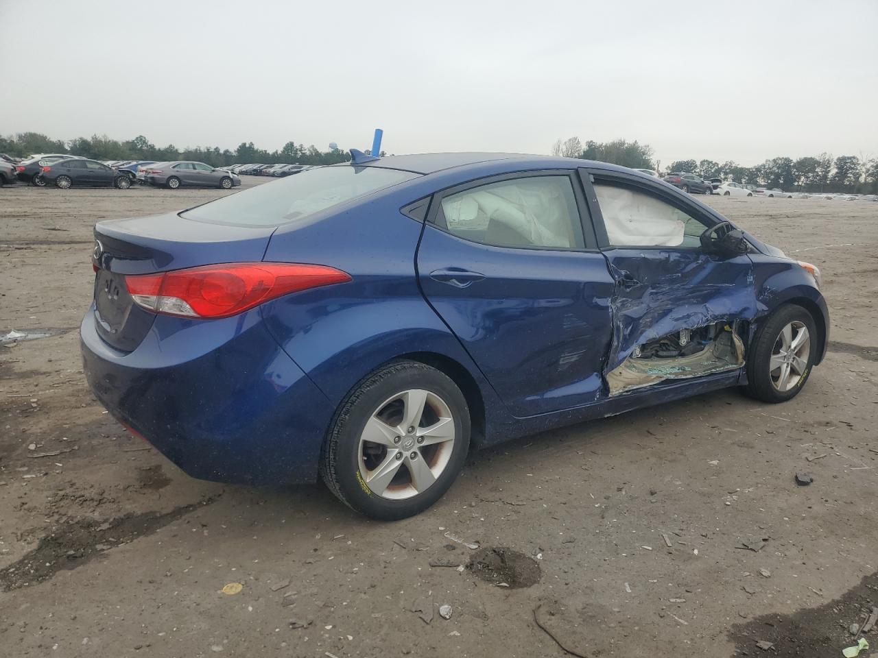 2013 Hyundai Elantra Gls - Фото 3