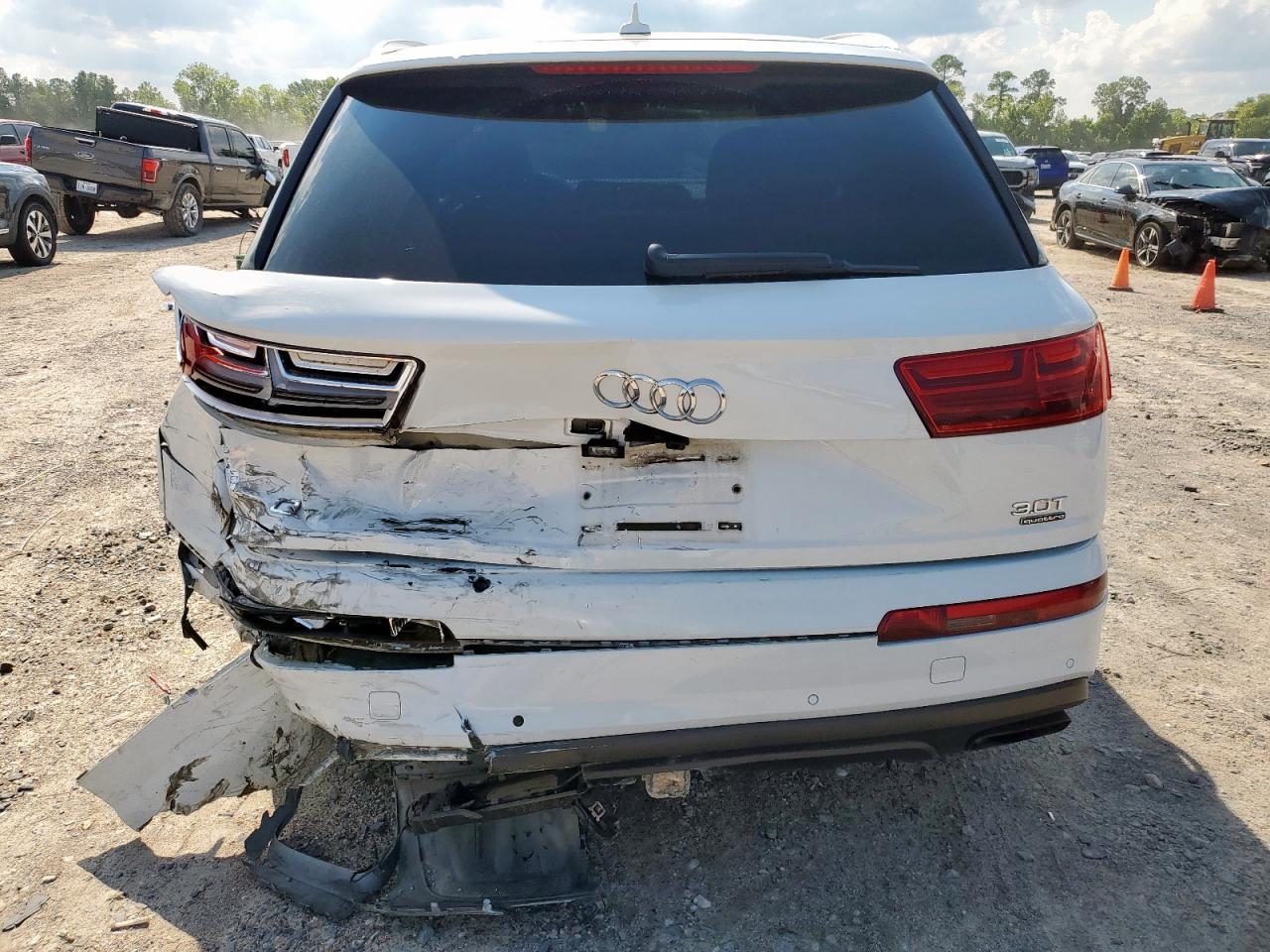 2017 Audi Q7 Premium Plus - Фото 6