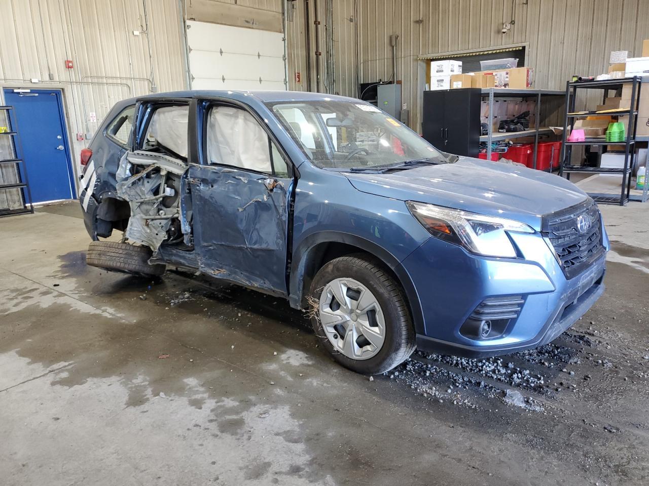 2022 Subaru Forester - Фото 4