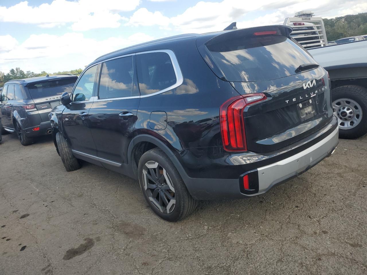 2023 Kia Telluride S - Фото 2
