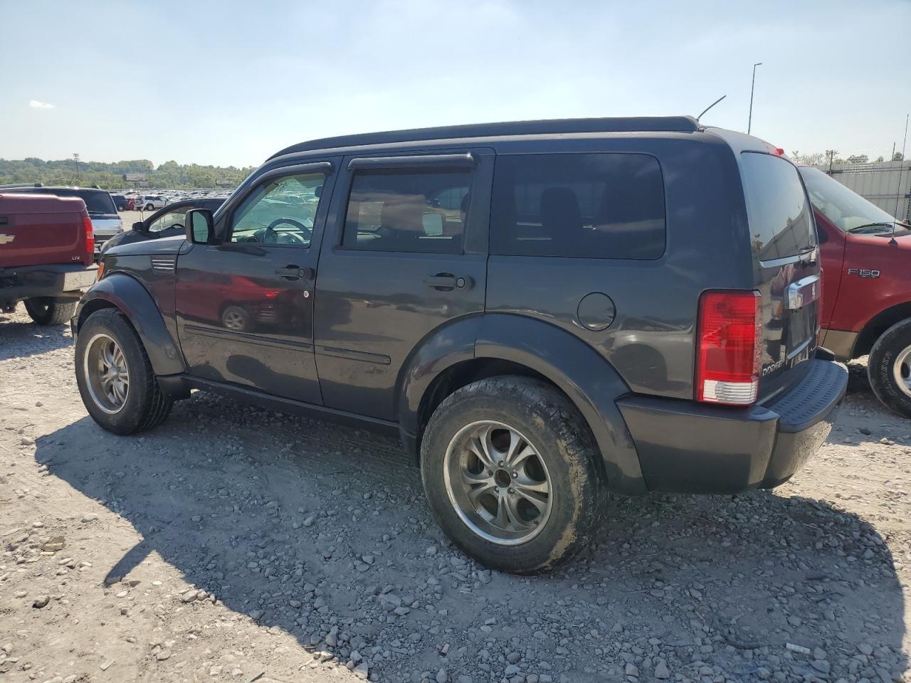 2010 Dodge Nitro Sxt - Фото 2
