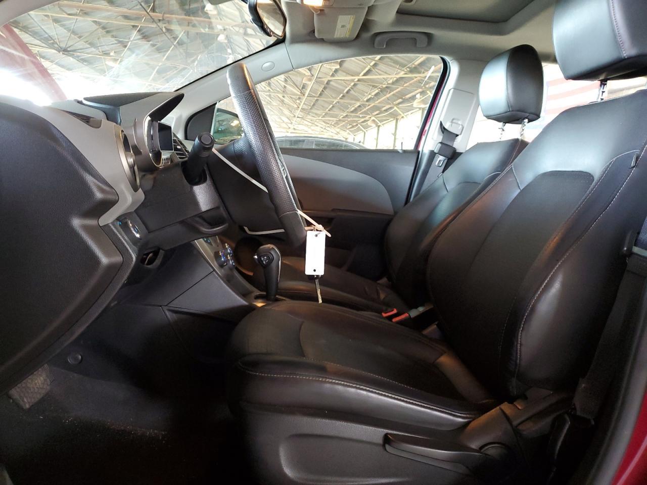 2014 Chevrolet Sonic Lt - Image 7