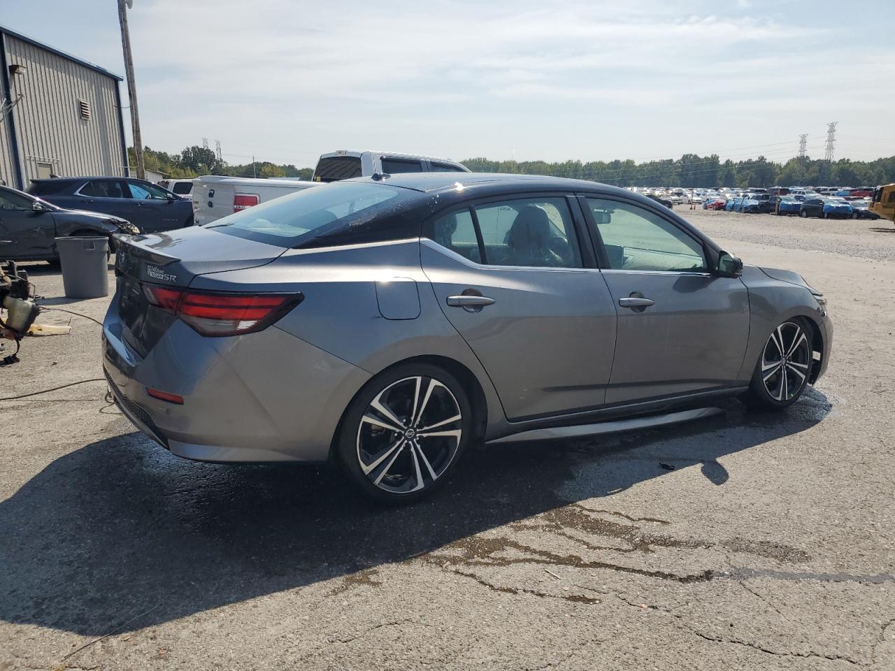2021 Nissan Sentra Sr - Фото 3