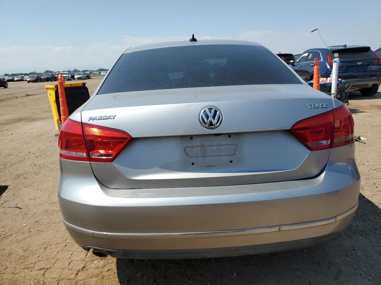 2014 Volkswagen Passat Se - Фото 6