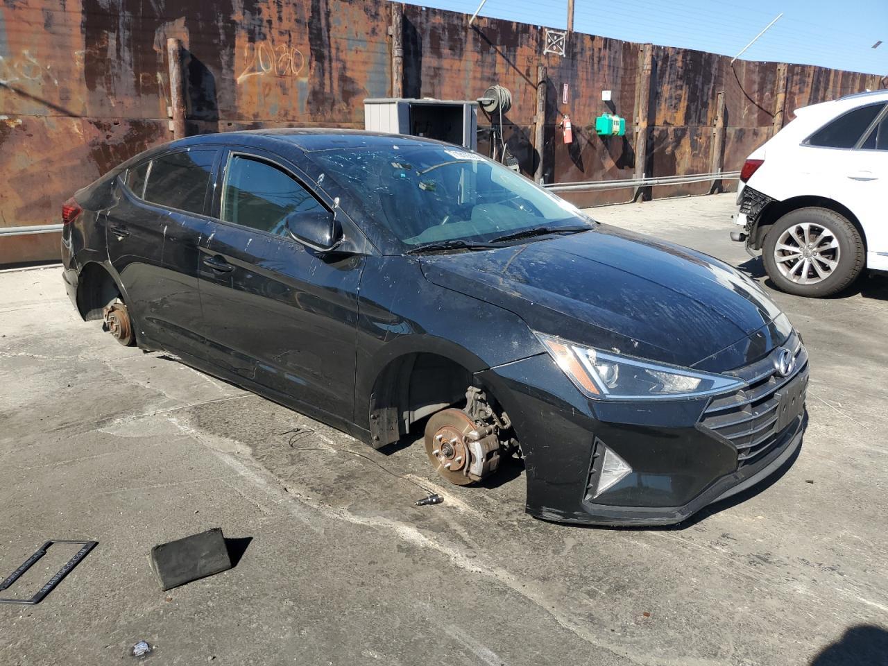 2020 Hyundai Elantra Sel - Фото 4