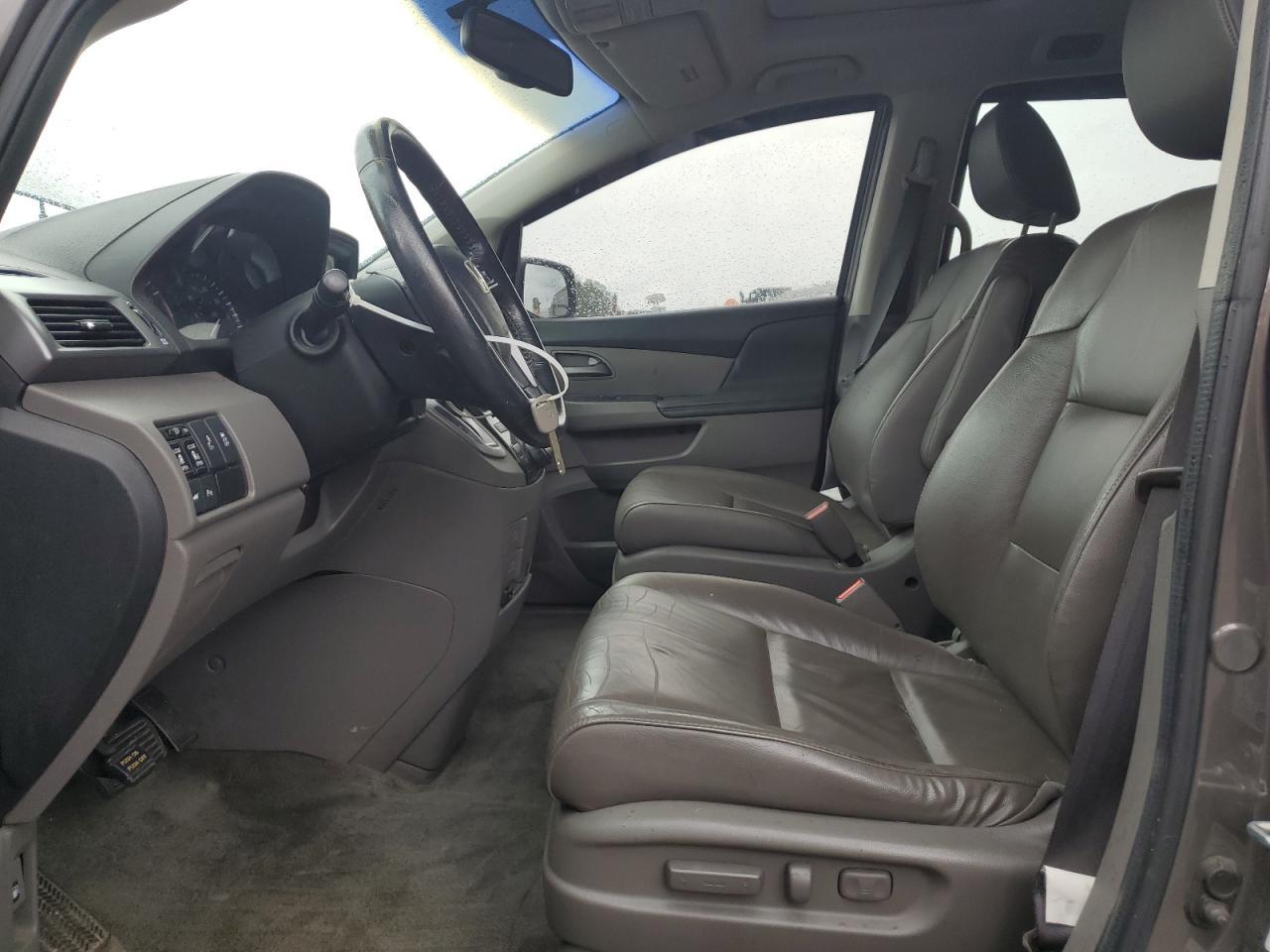 2012 Honda Odyssey Touring - Image 7
