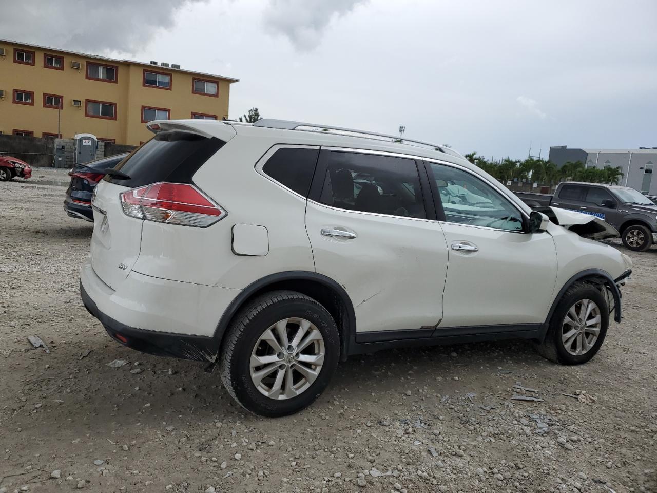 2016 Nissan Rogue S - Фото 3