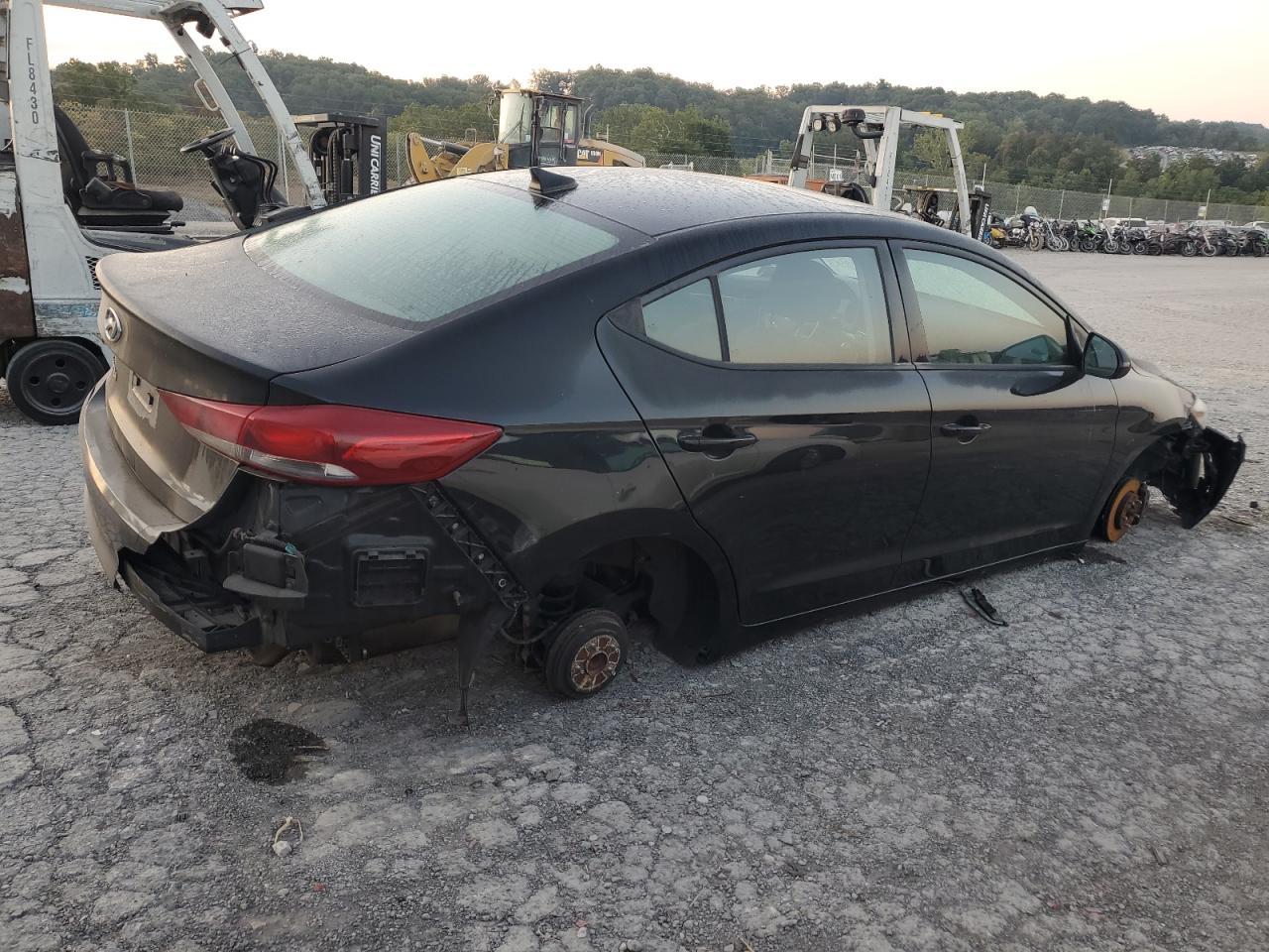 2017 Hyundai Elantra Se - Фото 3