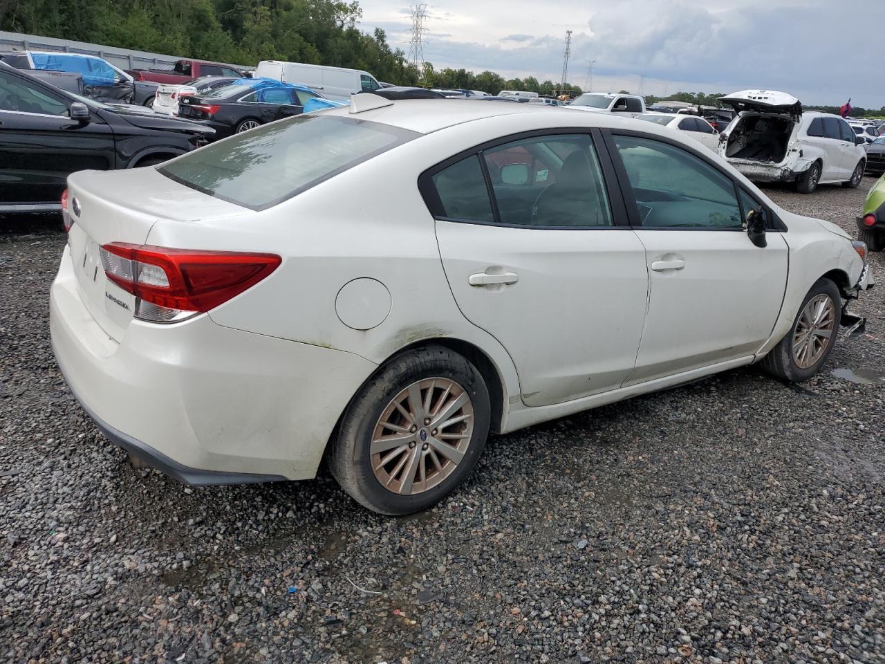 2018 Subaru Impreza Premium Plus - Фото 3