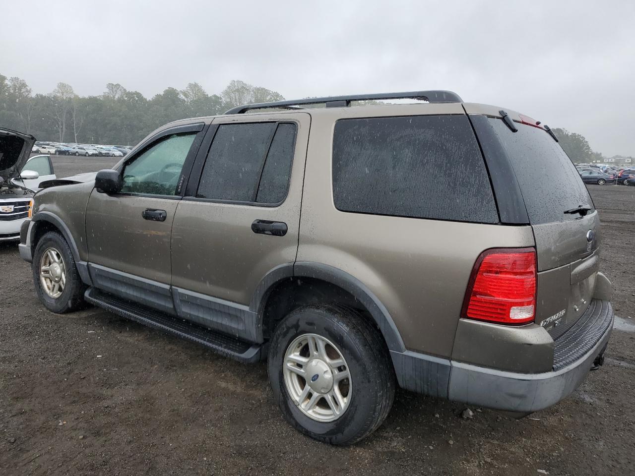 2003 Ford Explorer Xlt - Image 2