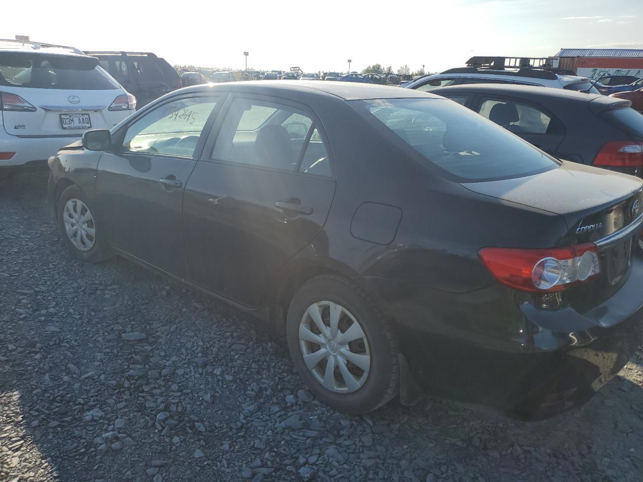 2011 Toyota Corolla - Фото 2