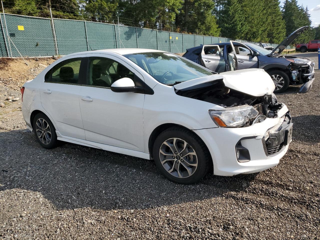 2018 Chevrolet Sonic Lt - Фото 4
