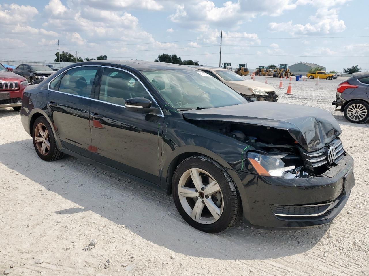 2013 Volkswagen Passat Se - Image 4