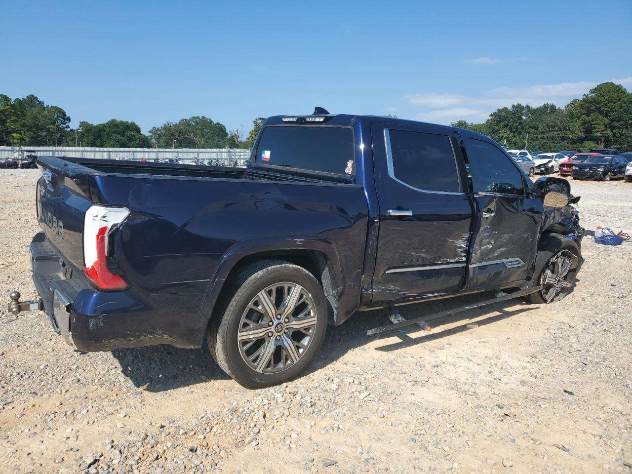 2022 Toyota Tundra Crewmax Capstone - Фото 3
