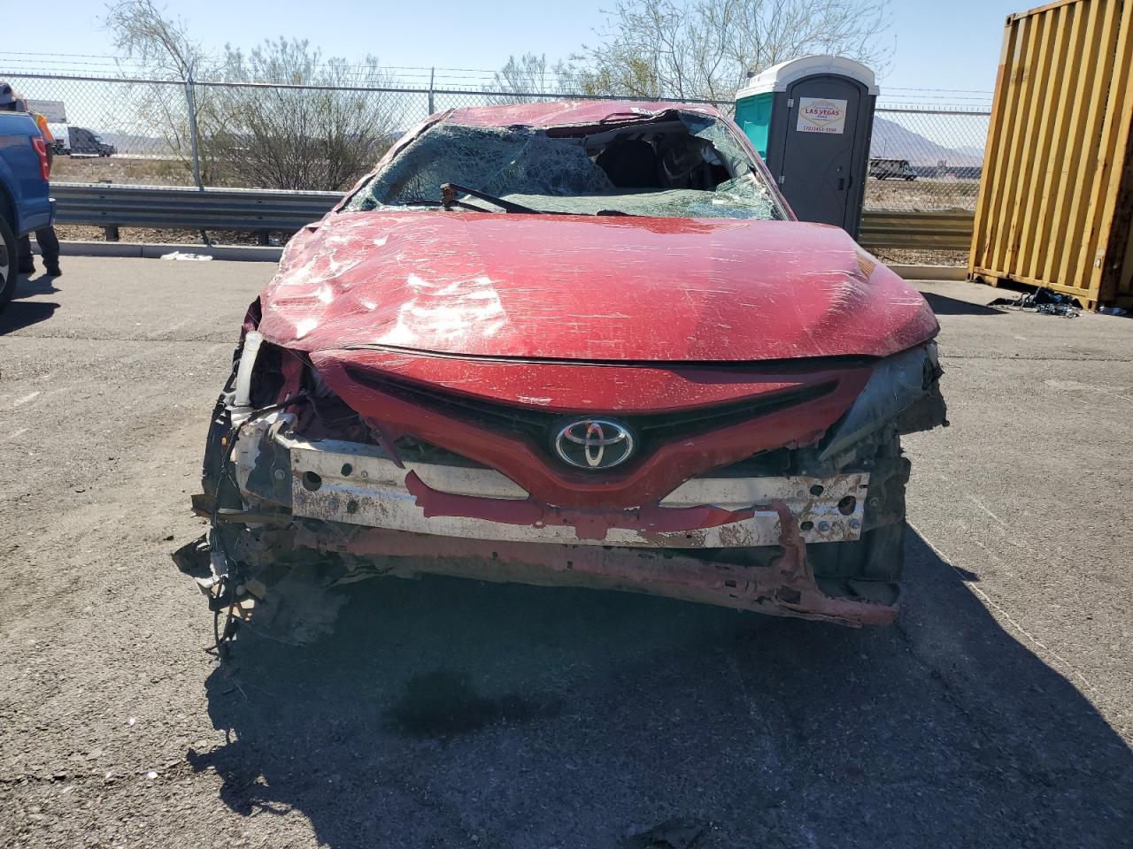 2021 Toyota Camry Se - Фото 5