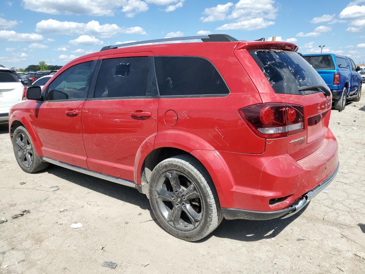 2020 Dodge Journey Crossroad - Image 2