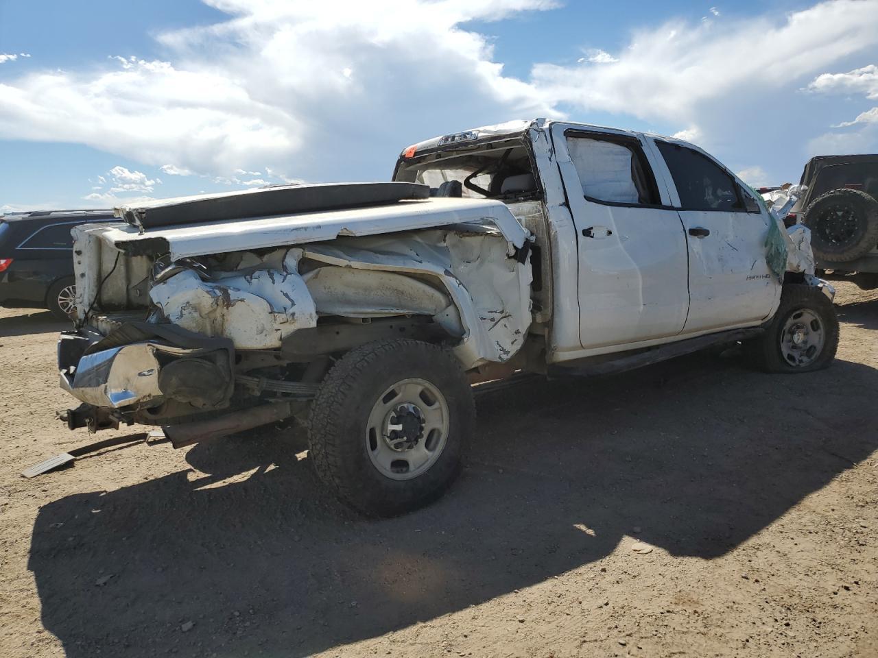 2015 Chevrolet Silverado K2500 Heavy Duty - Image 3