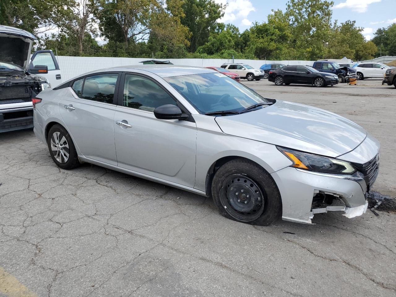 2024 Nissan Altima S - Фото 4