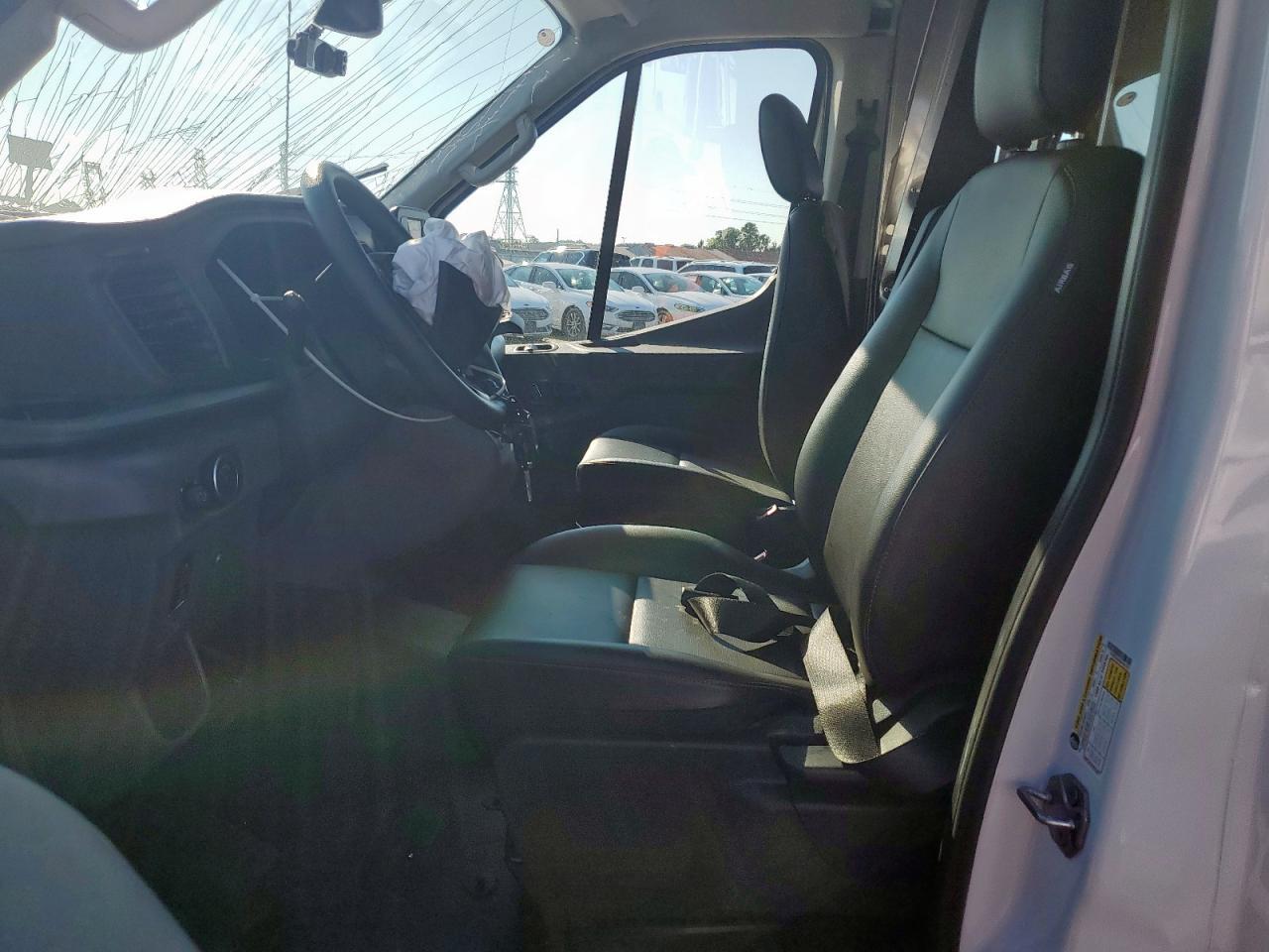 2025 Ford Transit T-250 - Image 7