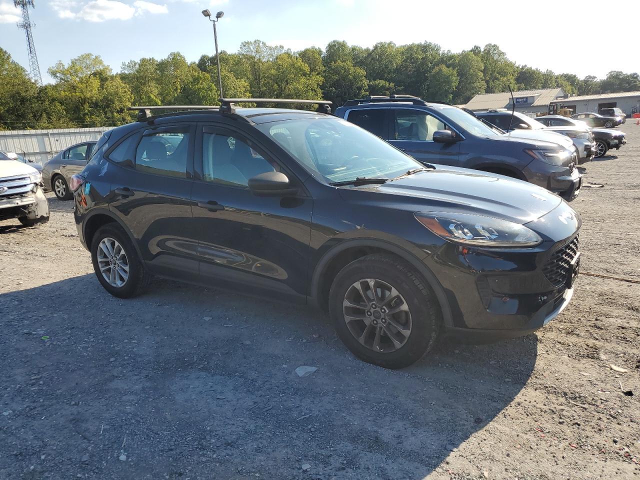 2021 Ford Escape S - Image 4