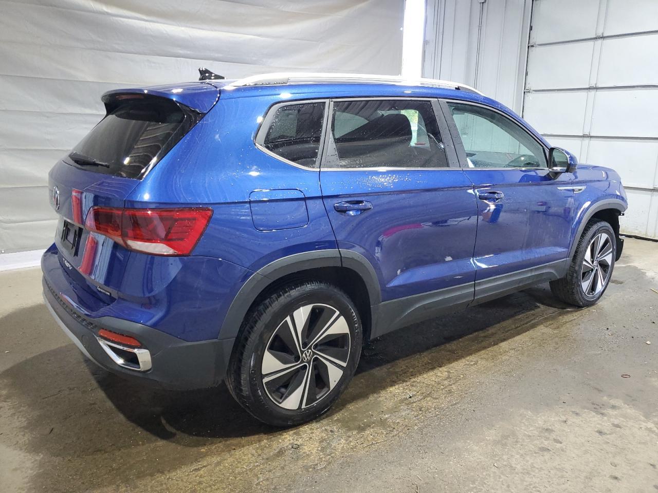 2023 Volkswagen Taos Se - Image 3