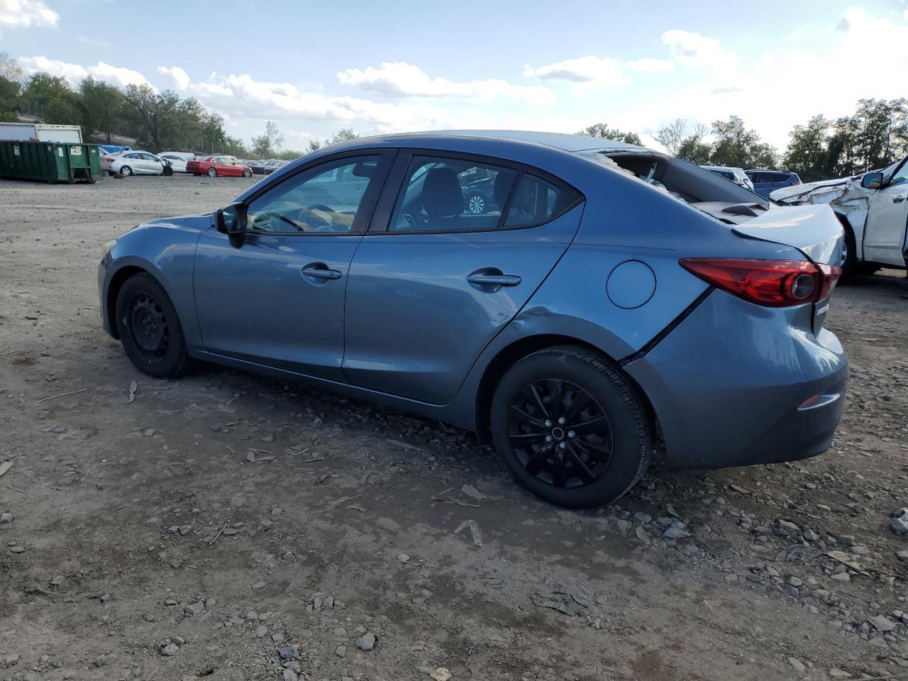 2014 Mazda 3 Sport - Image 2