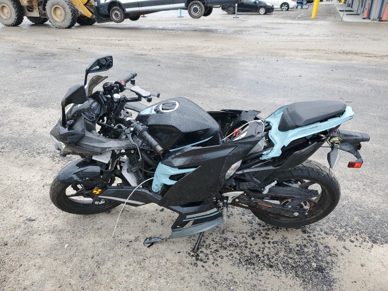 2020 Kawasaki Ex400 - Фото 3