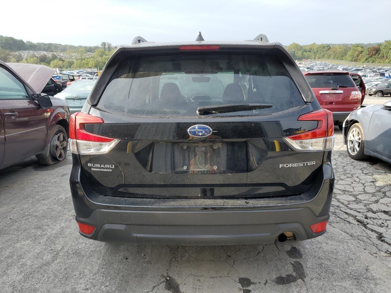 2023 Subaru Forester Premium - Фото 6