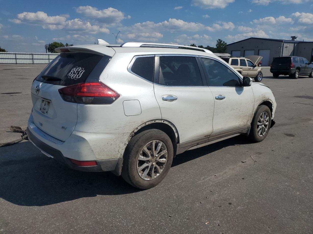 2017 Nissan Rogue S - Фото 3