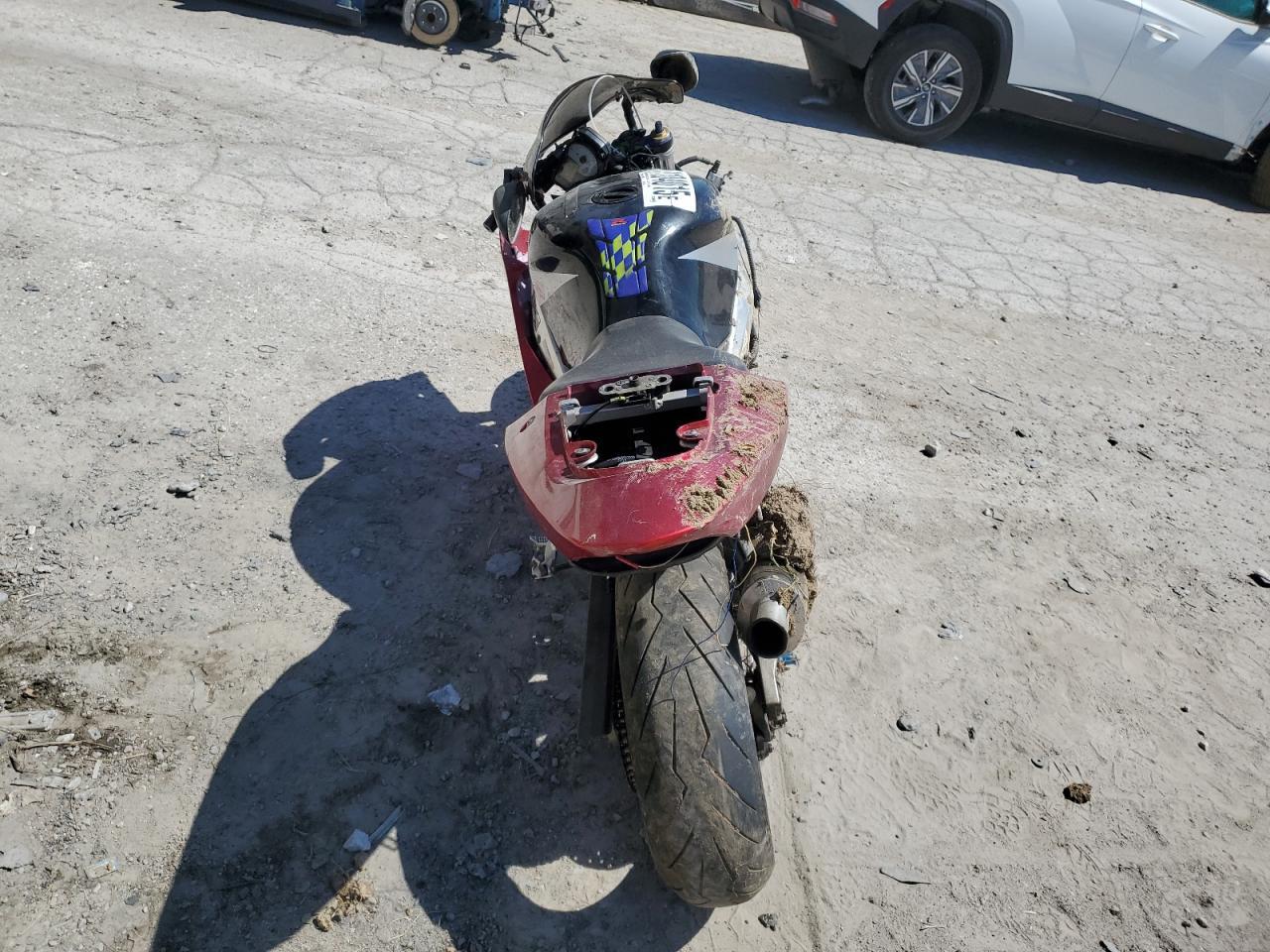 2002 Suzuki Gsx-R600 - Фото 6