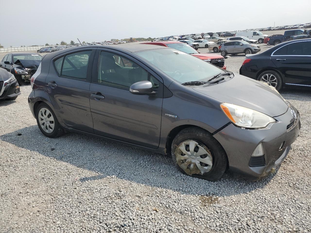 2013 Toyota Prius C - Фото 4