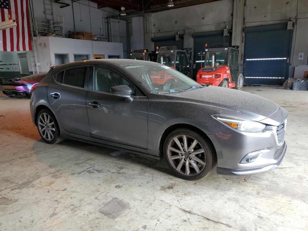 2017 Mazda 3 Grand Touring - Фото 4