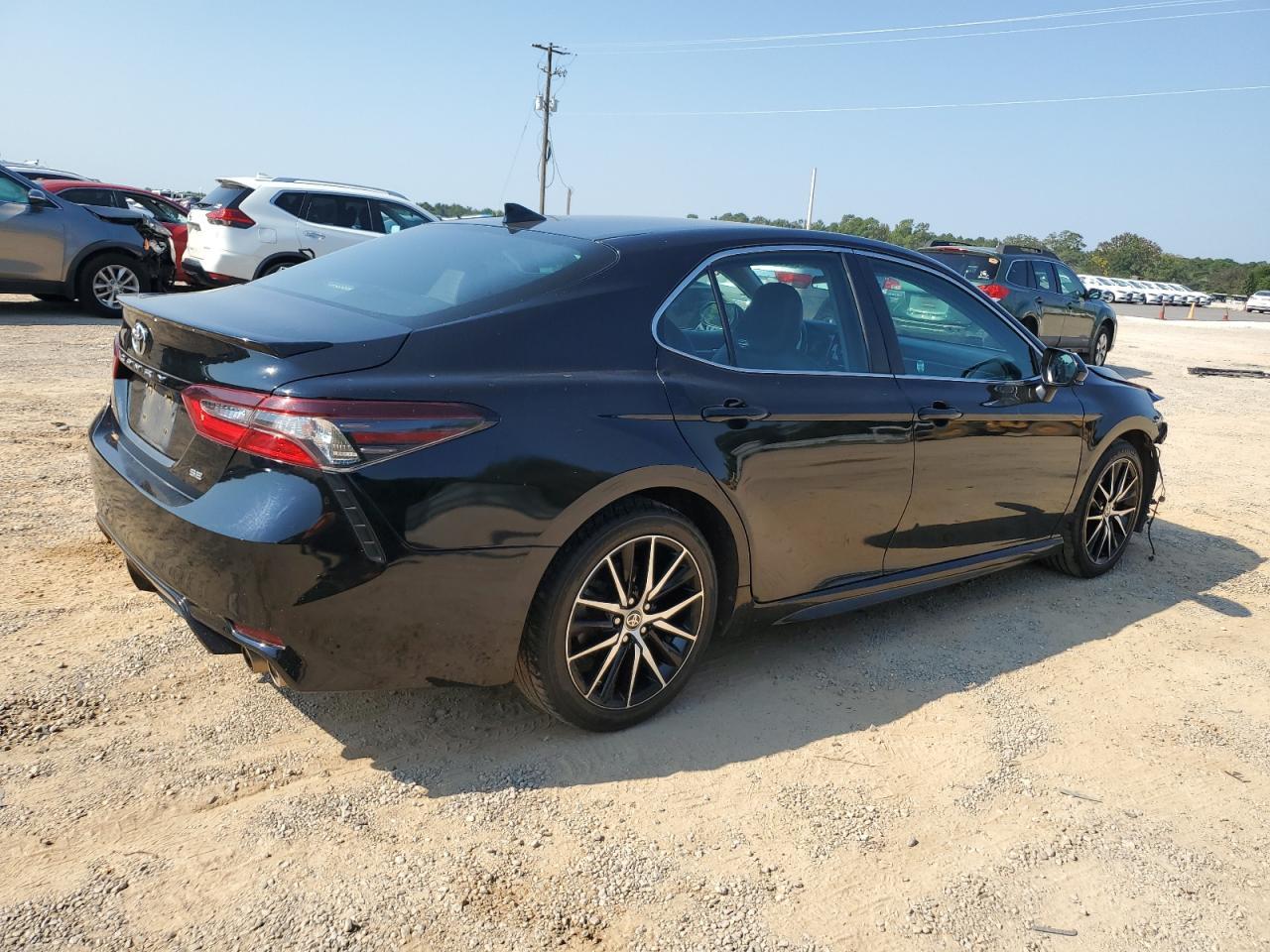 2021 Toyota Camry Se - Image 3