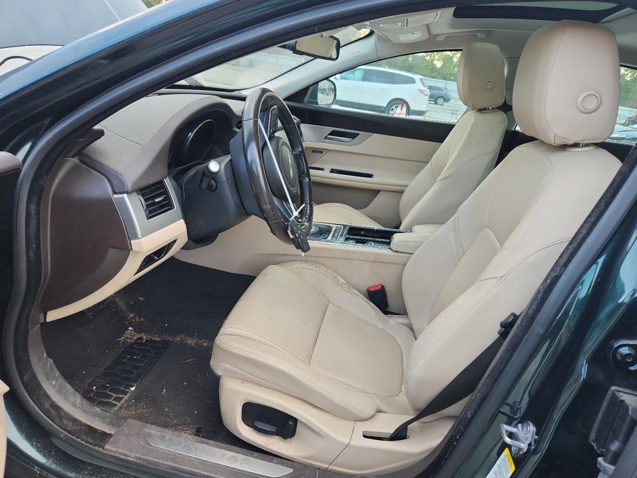 2017 Jaguar Xf Premium - Фото 7