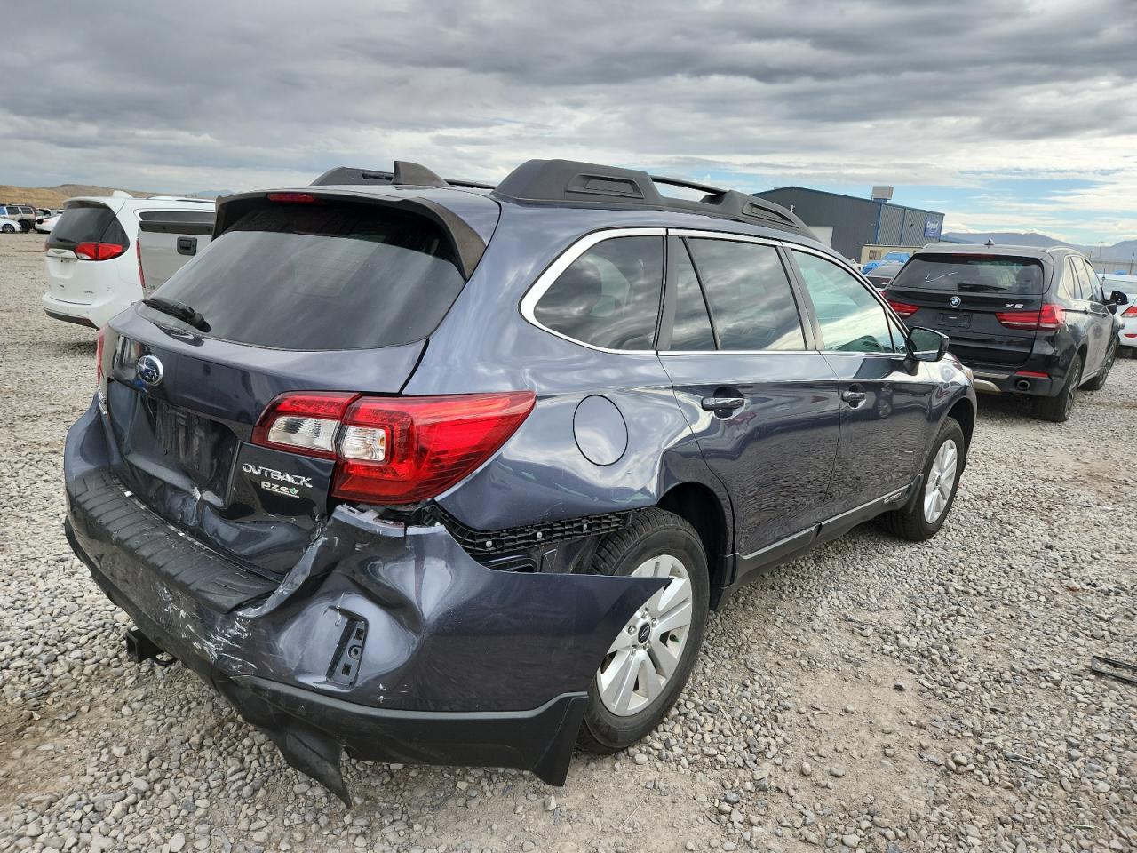 2017 Subaru Outback 2.5I Premium - Фото 3