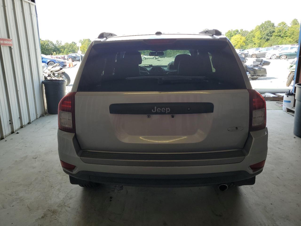 2016 Jeep Compass Sport - Фото 6