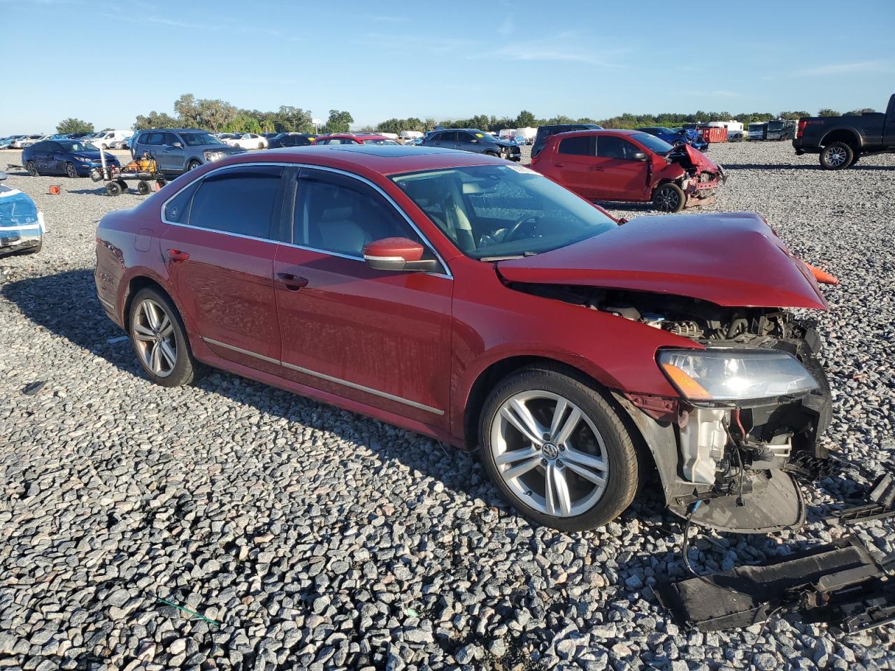 2015 Volkswagen Passat Sel - Фото 4