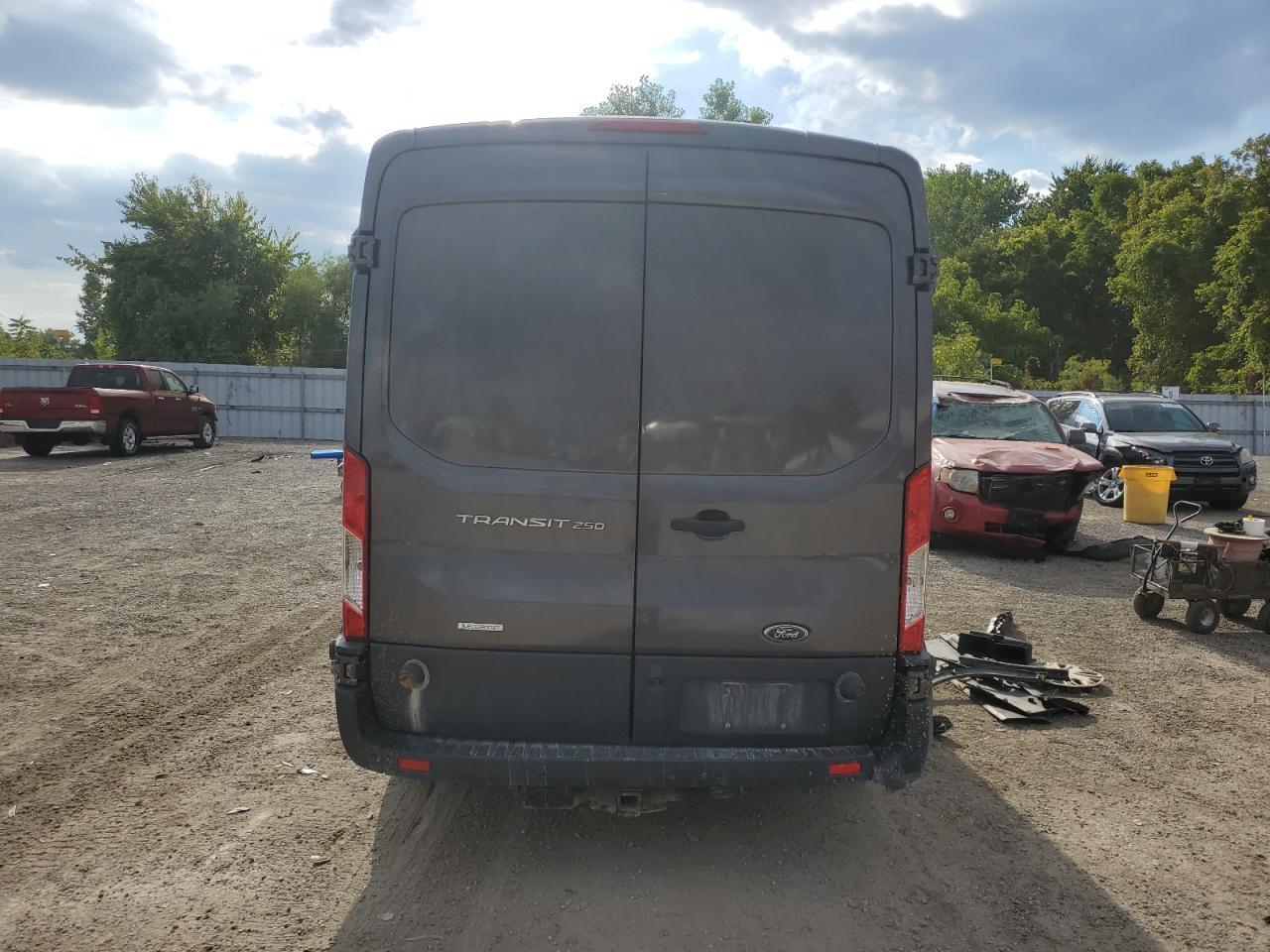 2017 Ford Transit T-250 - Фото 6